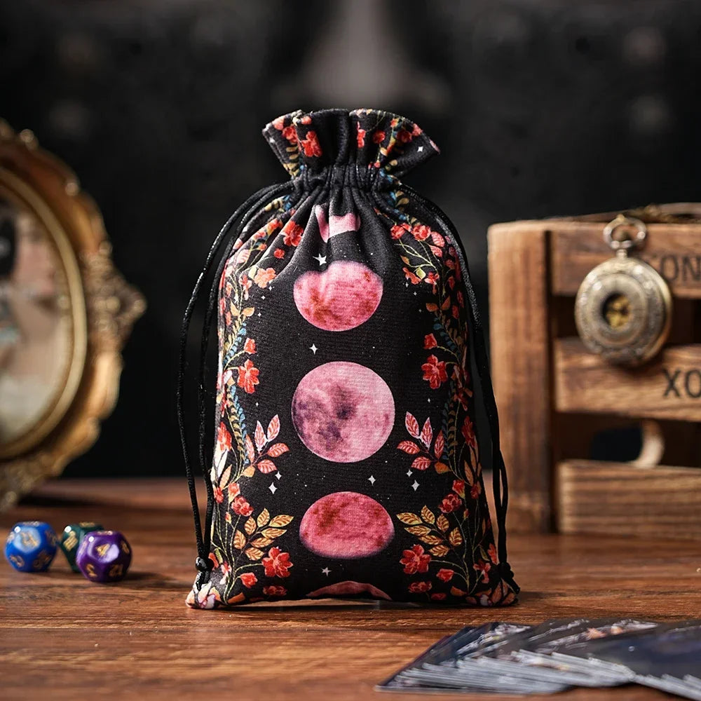 Pochette en velours pour cartes et accessoires de divination