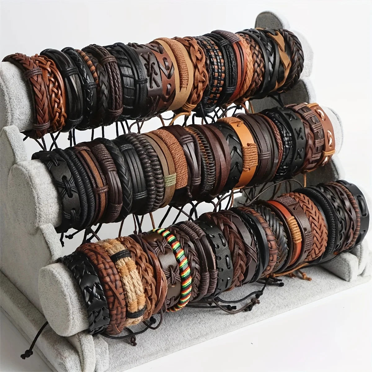Bracelets en cuir tressé & perles de bois